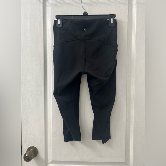 Lululemon Train Times Crop (17") Black (Size 6) - Picture 8 of 10